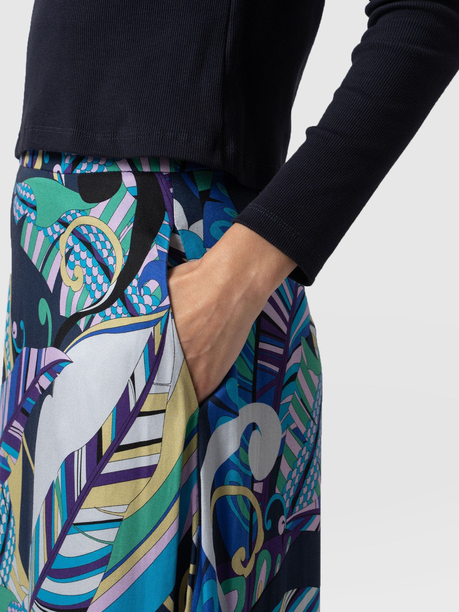 Riley Skirt Blue Palm - Women's Skirts | Saint + Sofia® USA